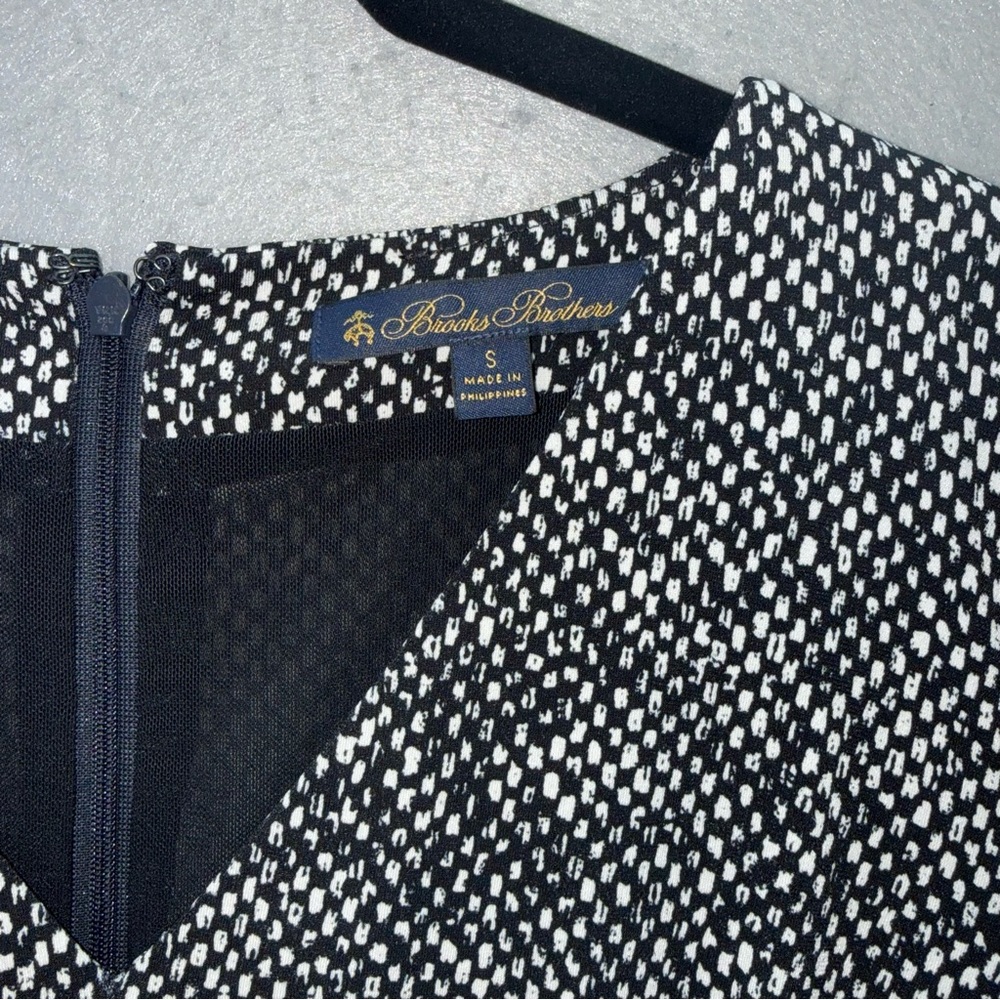 Brooks Brothers women’s black & white printed long sleeve V-neck midi dress SZ S - Picture 2 of 6